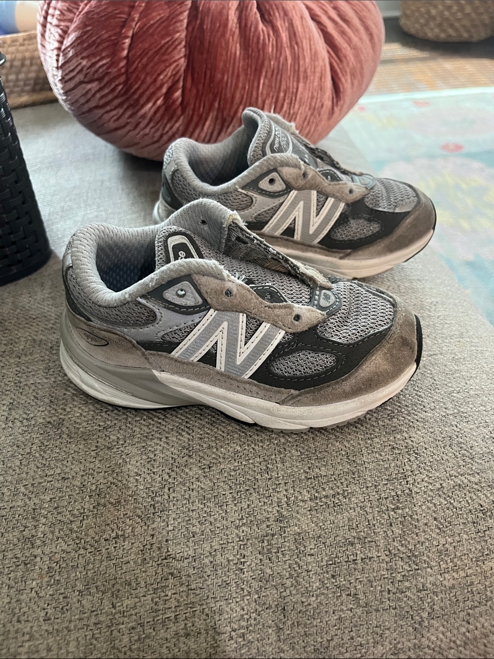 New Balance Kids Gray Mesh & Suede Athletic Sneakers 990 size 7 toddler
